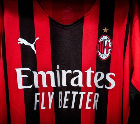 Move like Milan – Il kit home 21-22 a sostegno di Fondazione Milan