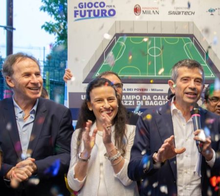 Un nuovo campo da calcio a disposizione del territorio: il dono delle Fondazioni Milan, Snaitech e Costruiamo il Futuro ai ragazzi di Baggio